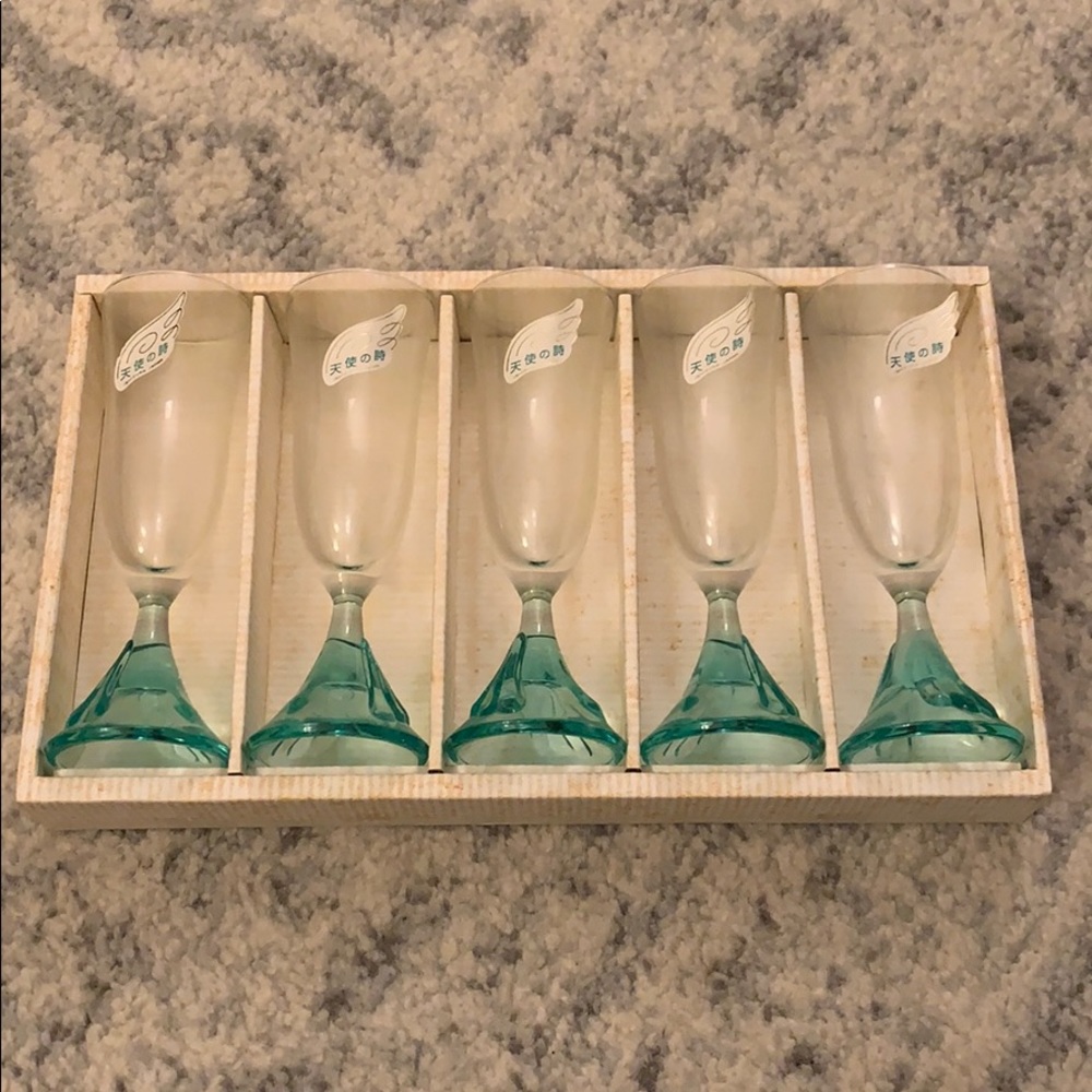 NEW Aderia Blue Cups